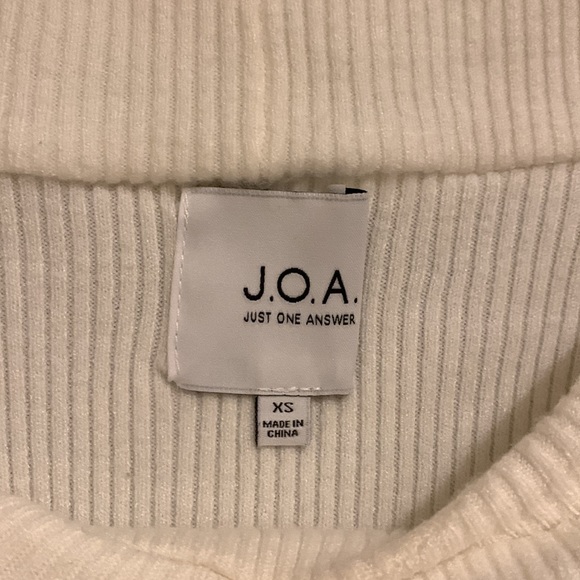 JOA off the shoulder criss cross sweater - Picture 4 of 6